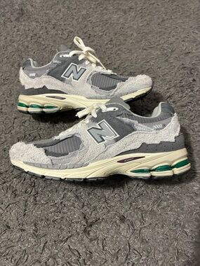 New balance 2002r protection pack